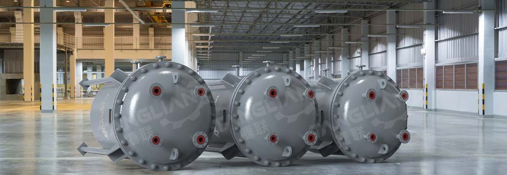 PTFE lined storage tank